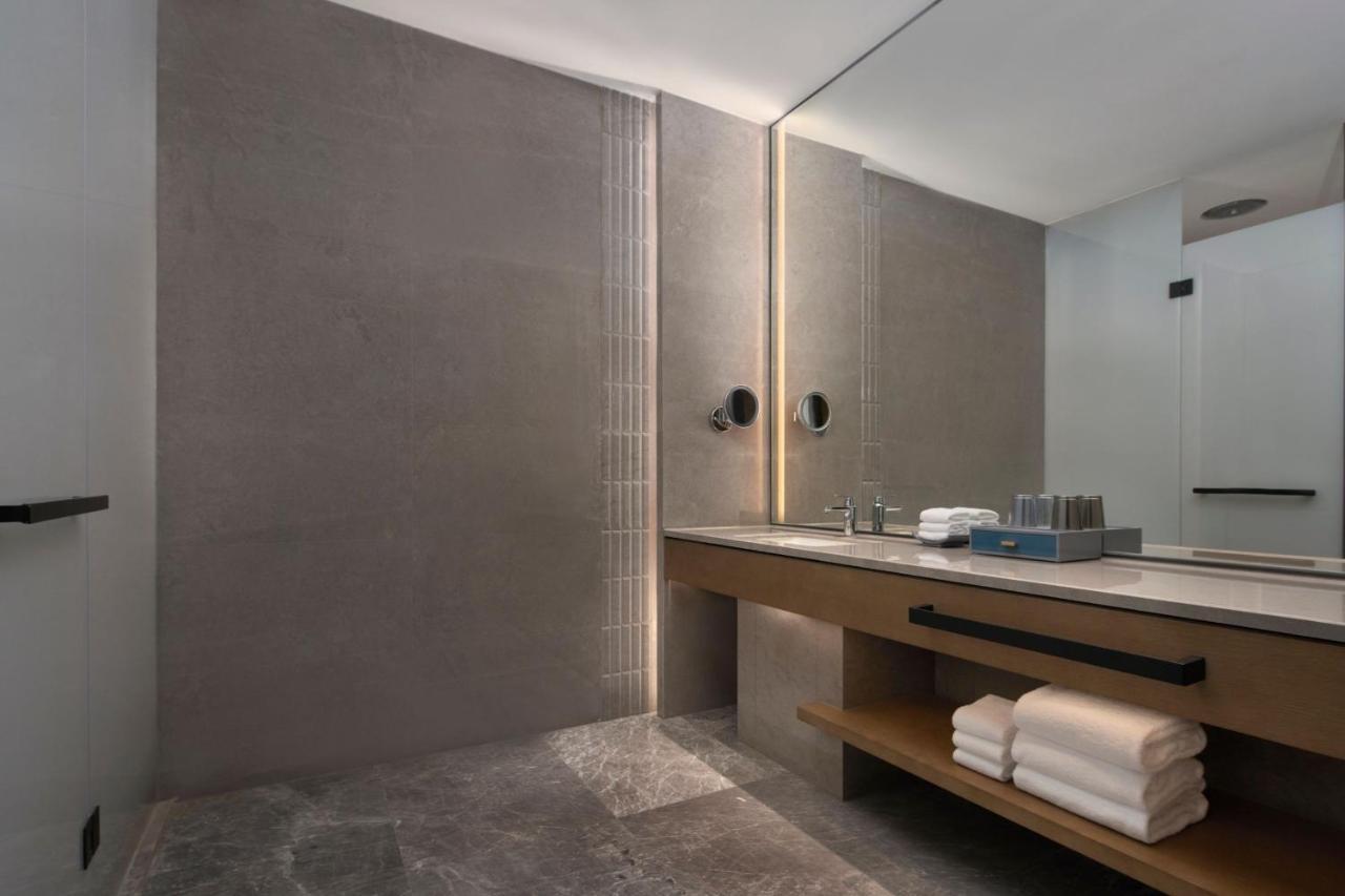 Courtyard By Marriott Wenzhou Yueqing Hotel Exterior photo